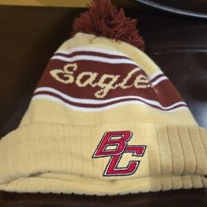New Balance Boston College Eagles Knit Beanie with Pom One SIZE OSZ NWOT